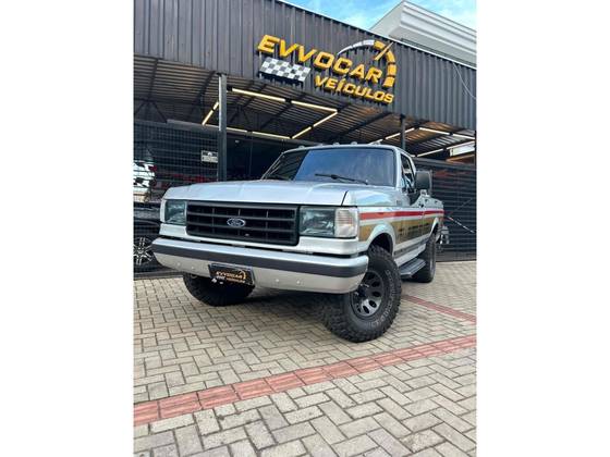 FORD F-1000 3.9 SUPER SÉRIE 4X4 CS 8V TURBO DIESEL 2P MANUAL
